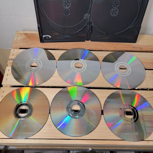 DVD The Ultimate Paranormal Activity Collection: Includes All 6 Movies - Picture 3 of 4